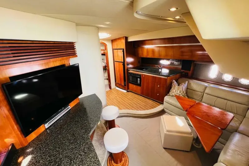 Slide: The Image of Cruisers 420 Express 2006 - 15
