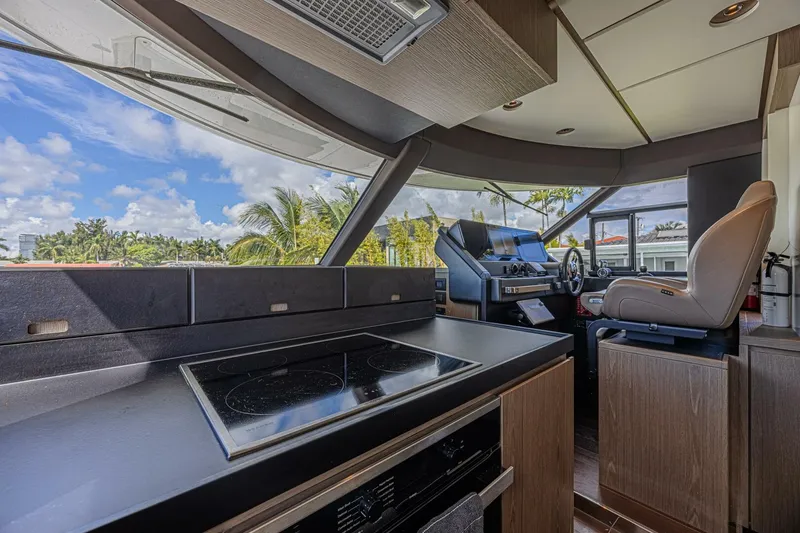 Slide: The Image of Azimut Magellano 66 2022 - 23