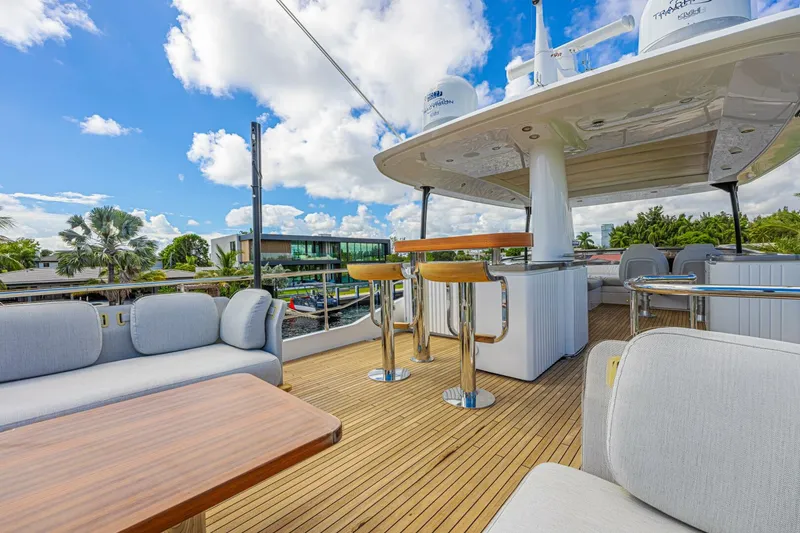Slide: The Image of Azimut Magellano 66 2022 - 30
