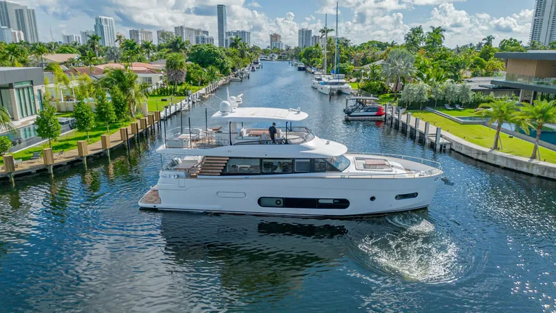 Slide: The Image of Azimut Magellano 66 2022 - 41