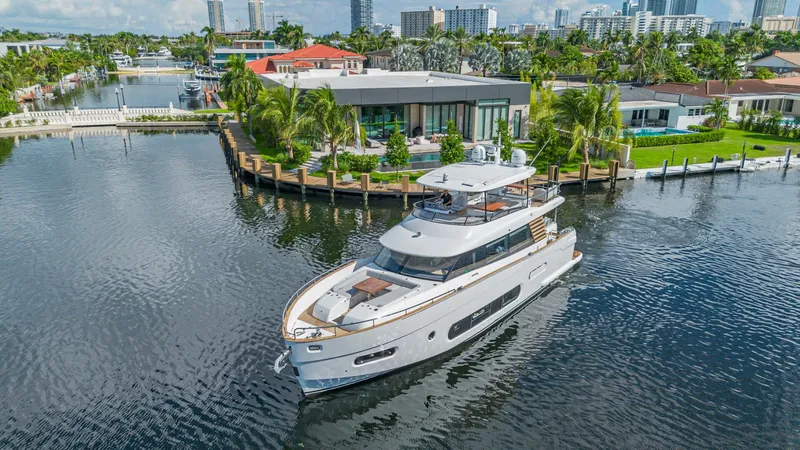 Slide: The Image of Azimut Magellano 66 2022 - 42