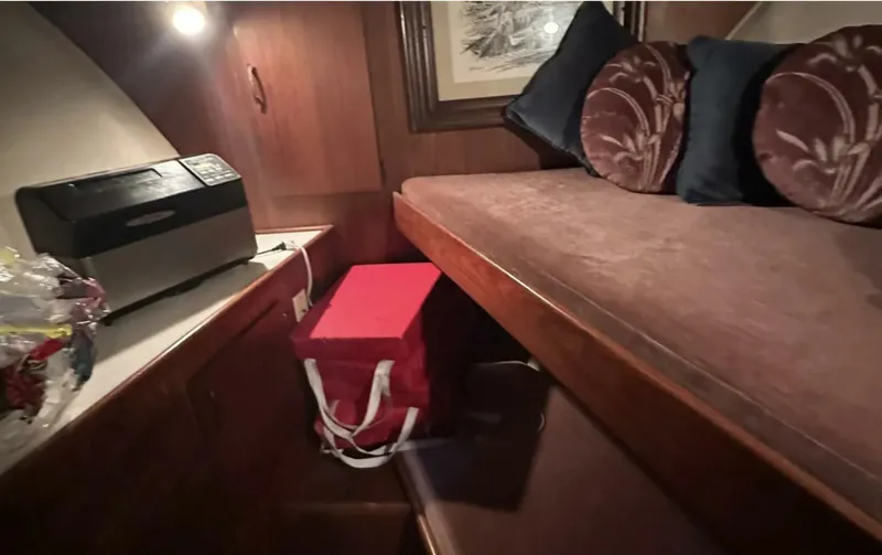 Slide: The Image of Hatteras 58 Yachtfish 1974 - 19