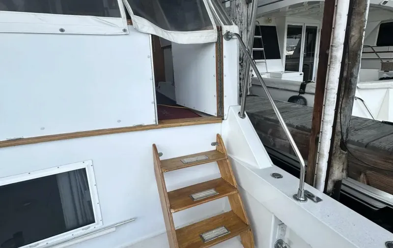 Slide: The Image of Hatteras 58 Yachtfish 1974 - 5