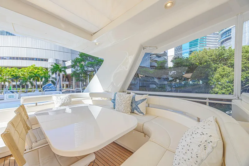 Slide: The Image of Ferretti 830 2011 - 23