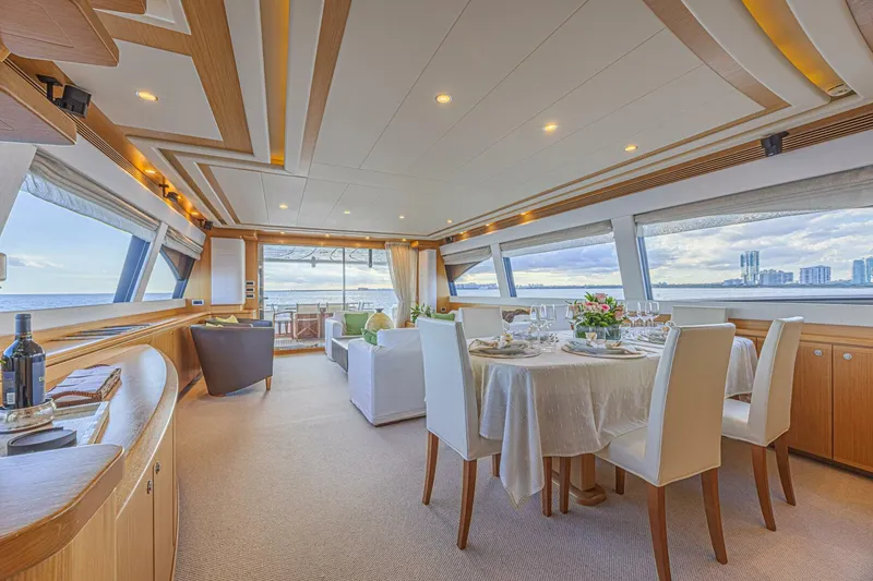 Slide: The Image of Ferretti 830 2011 - 30