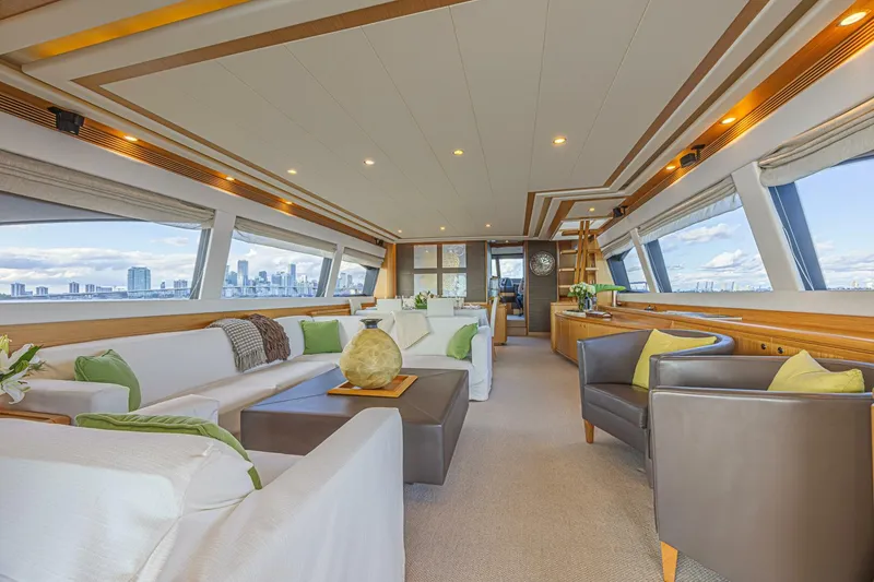 Slide: The Image of Ferretti 830 2011 - 44