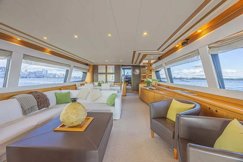Slide: The Image of Ferretti 830 2011 - 46