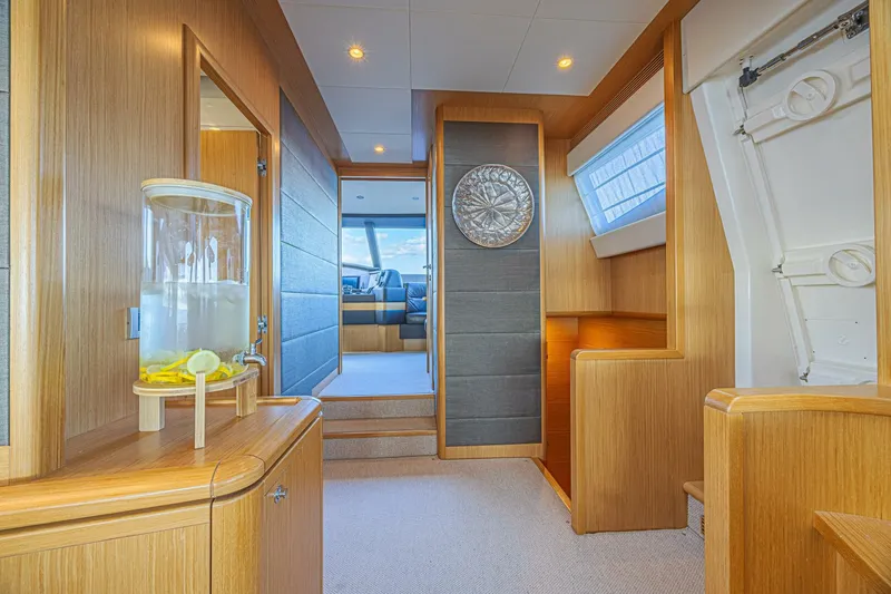 Slide: The Image of Ferretti 830 2011 - 49
