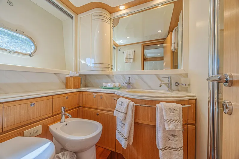 Slide: The Image of Ferretti 830 2011 - 60