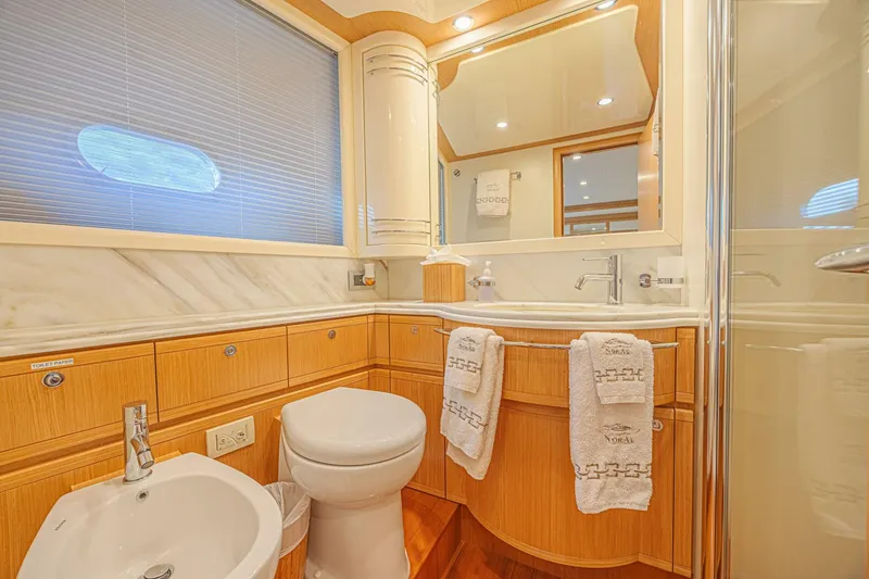 Slide: The Image of Ferretti 830 2011 - 67