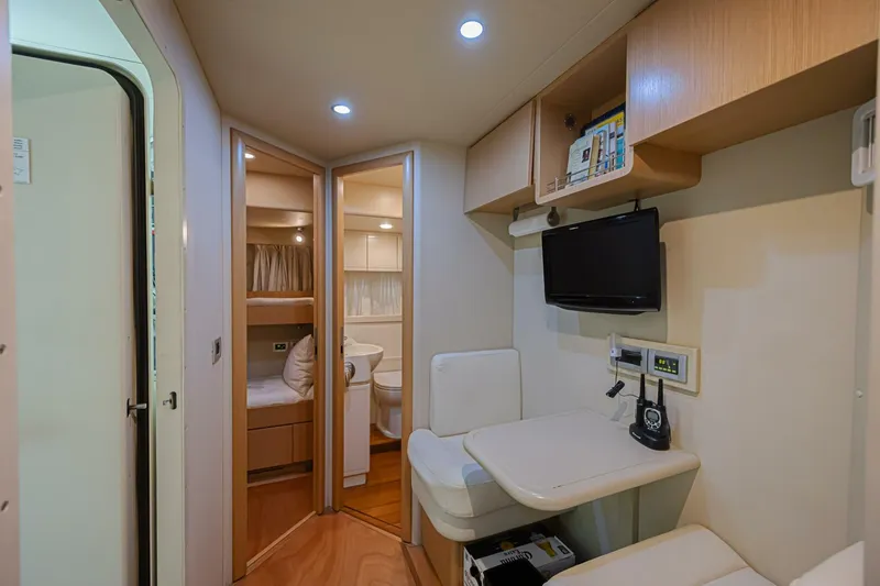 Slide: The Image of Ferretti 830 2011 - 72