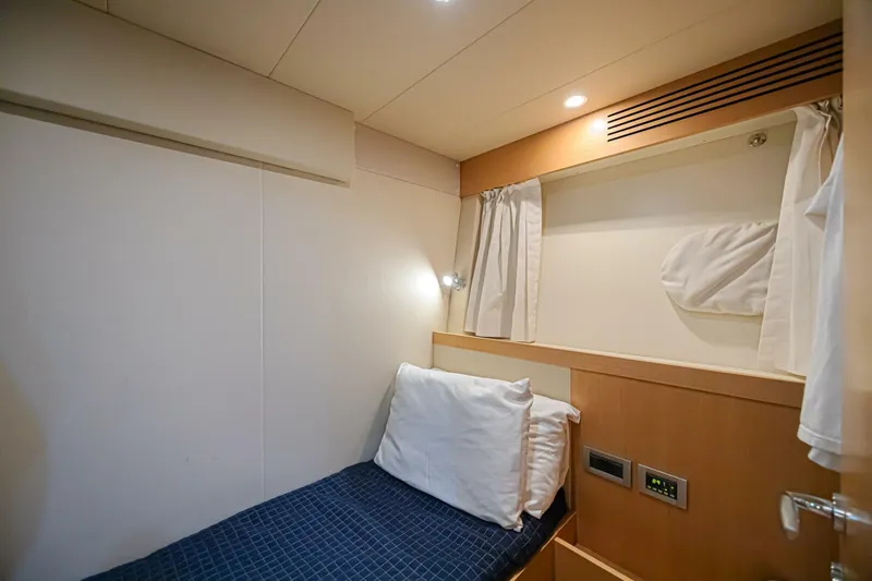 Slide: The Image of Ferretti 830 2011 - 75