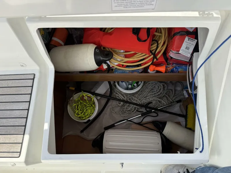 Slide: The Image of Beneteau 35.1 2021 - 19