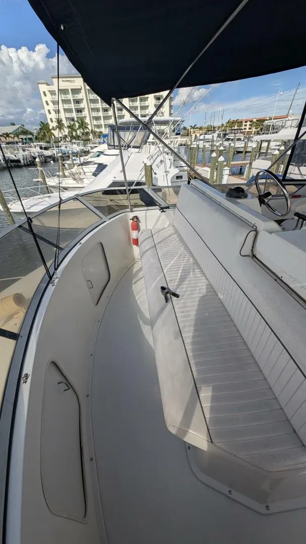 Slide: The Image of Carver Yachts 370 AFT CABIN 1994 - 10