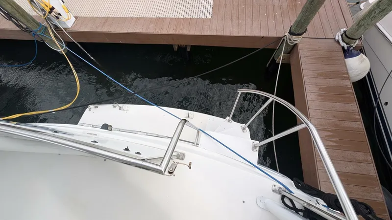 Slide: The Image of Carver Yachts 370 AFT CABIN 1994 - 13