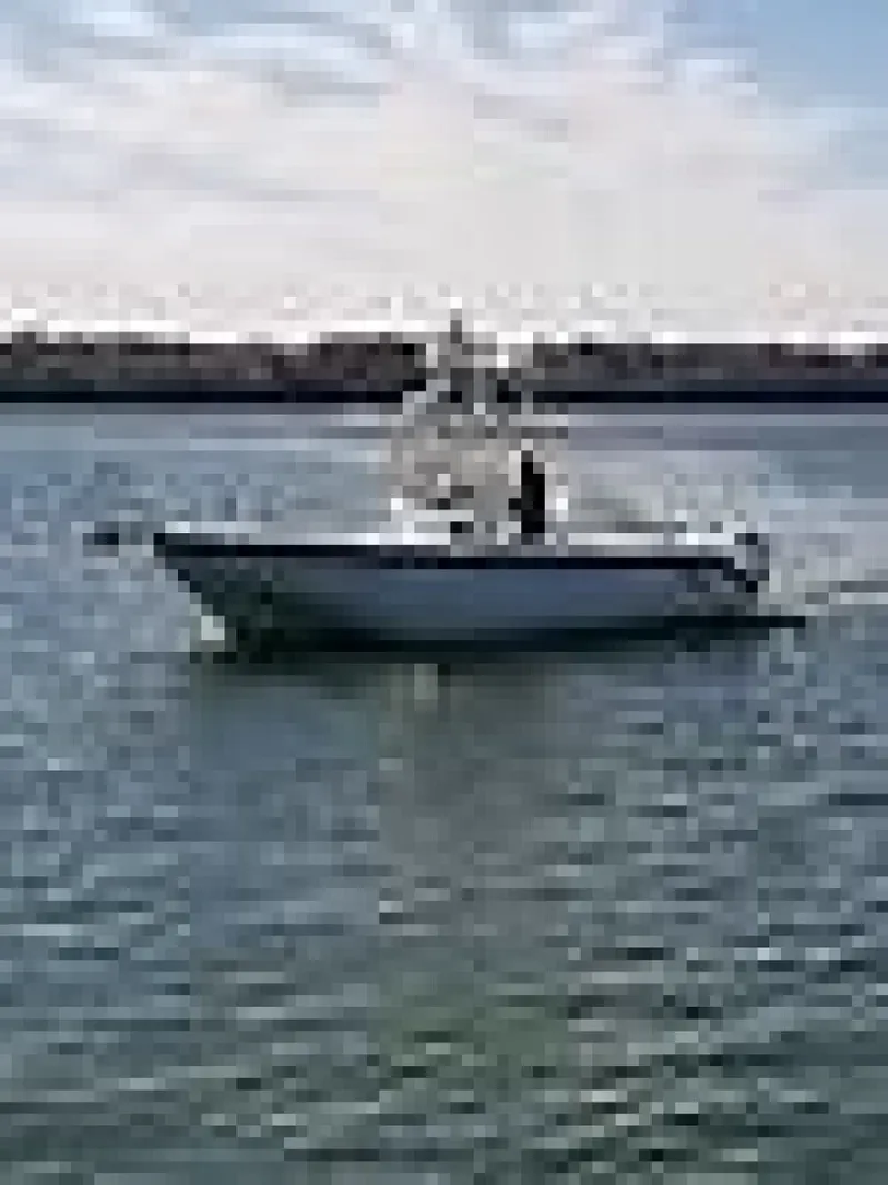 The Image of Boston Whaler 26 Outrage 2001 - 0