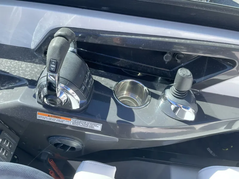 Slide: The Image of Monterey 328SS 2019 - 28