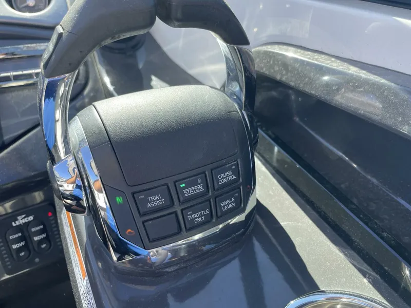 Slide: The Image of Monterey 328SS 2019 - 29