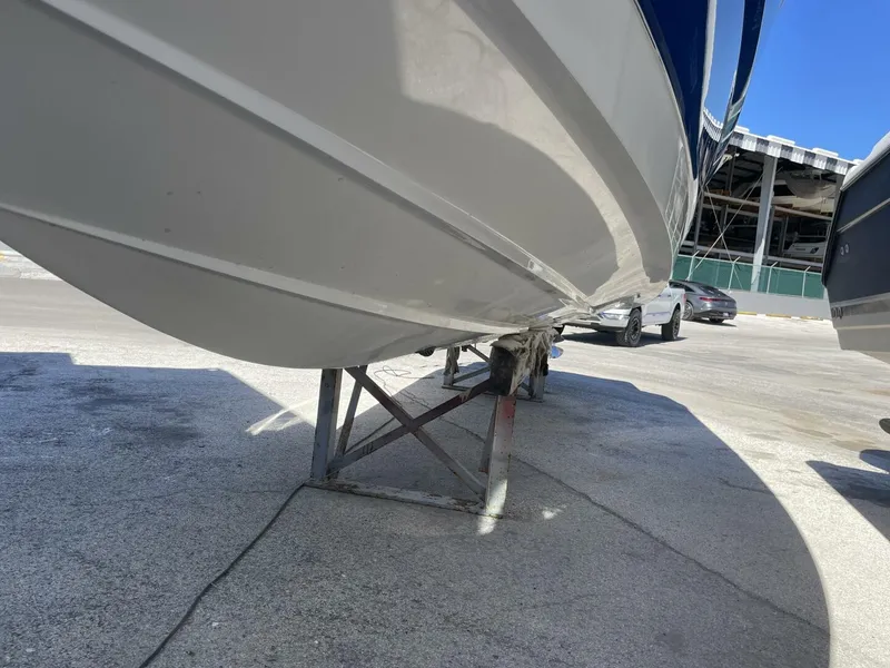 Slide: The Image of Monterey 328SS 2019 - 3