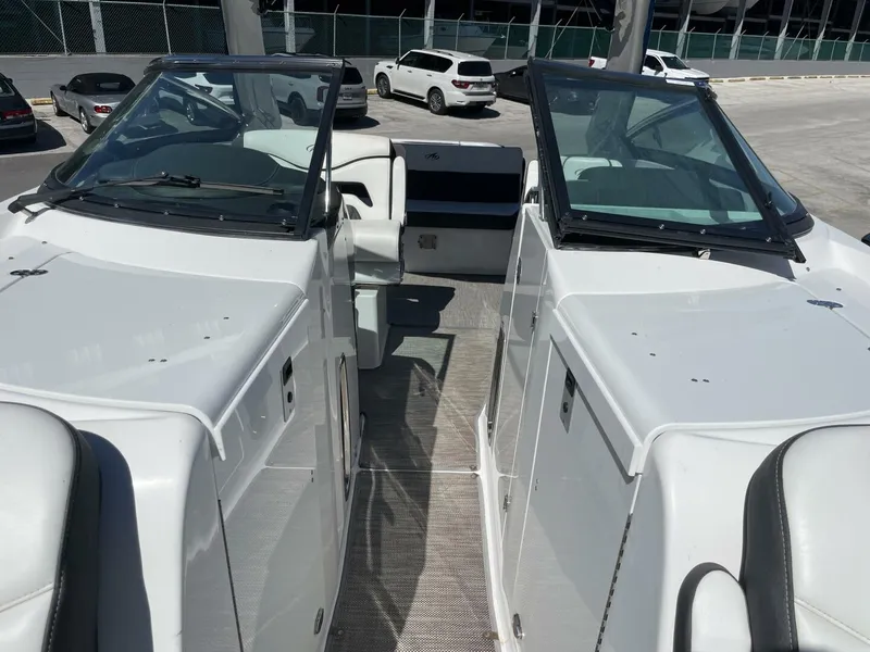 Slide: The Image of Monterey 328SS 2019 - 42