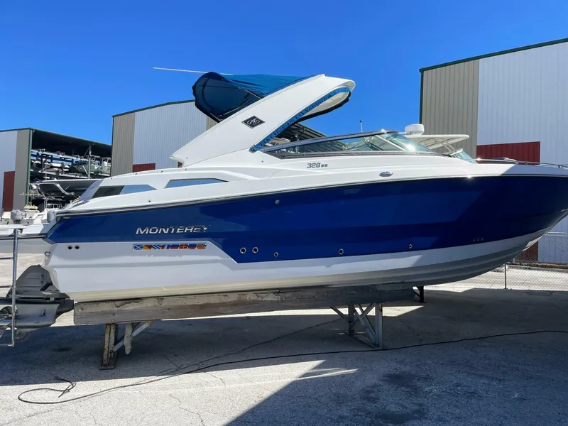 Slide: The Image of Monterey 328SS 2019 - 5