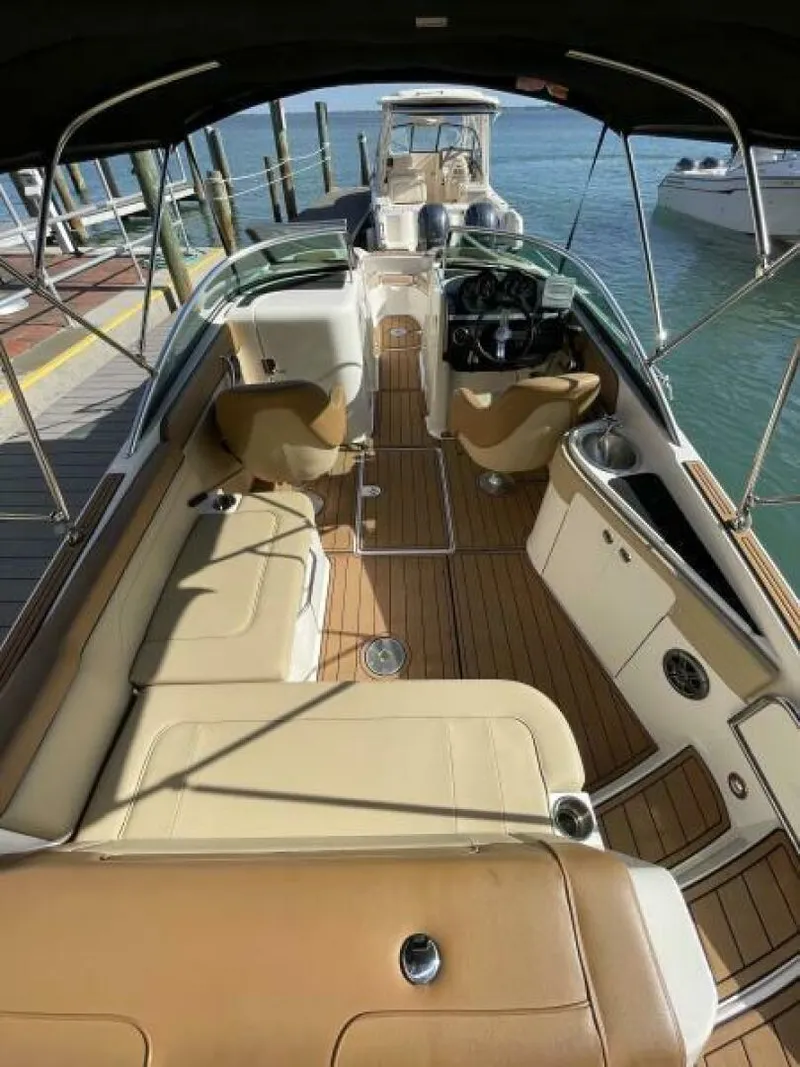 Slide: The Image of Sea Ray 260 SunDeck 2014 - 12