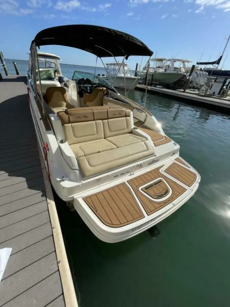 Slide: The Image of Sea Ray 260 SunDeck 2014 - 14