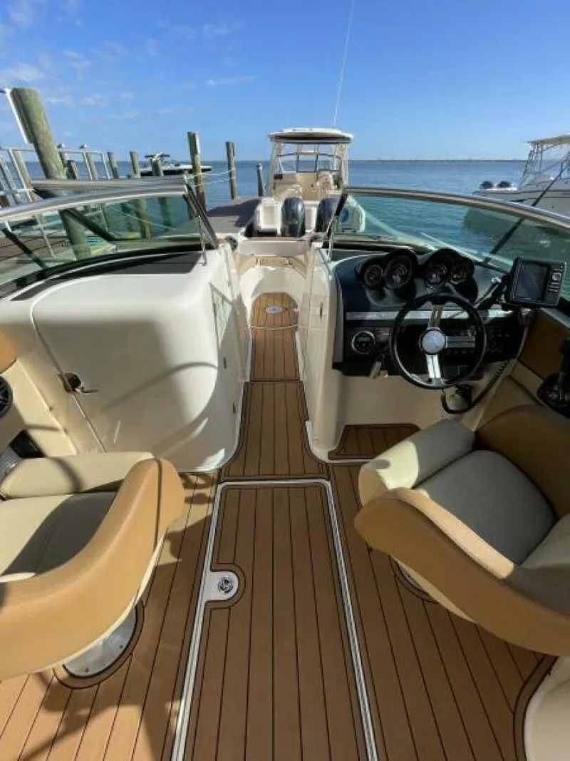 Slide: The Image of Sea Ray 260 SunDeck 2014 - 3