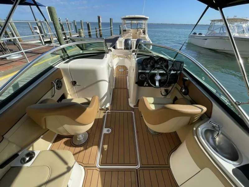 Slide: The Image of Sea Ray 260 SunDeck 2014 - 8