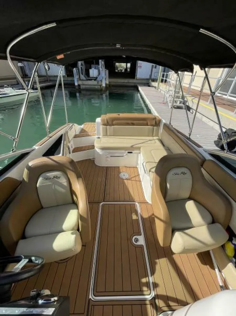 Slide: The Image of Sea Ray 260 SunDeck 2014 - 9