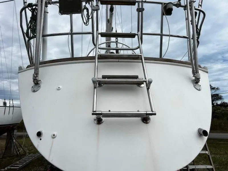 Slide: The Image of Sabre 34 Mark II 1987 - 37