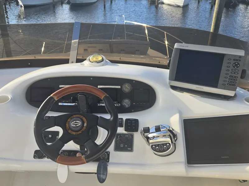 Slide: The Image of Sunseeker Manhattan 48 1997 - 10
