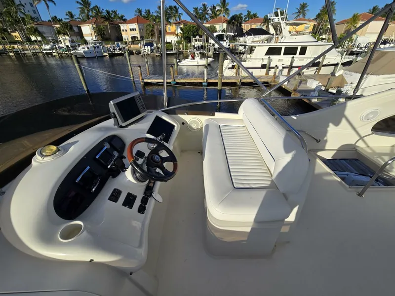 Slide: The Image of Sunseeker Manhattan 48 1997 - 11