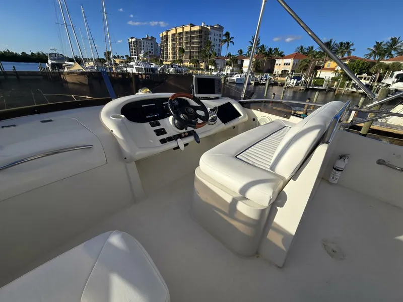 Slide: The Image of Sunseeker Manhattan 48 1997 - 13