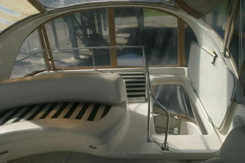 Slide: The Image of Meridian 411 Sedan 2005 - 5