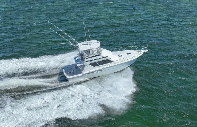 Slide: The Image of Hatteras 46 Convertible 1994 - 39