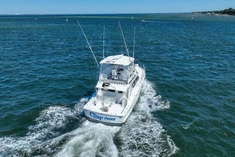 Slide: The Image of Hatteras 46 Convertible 1994 - 45