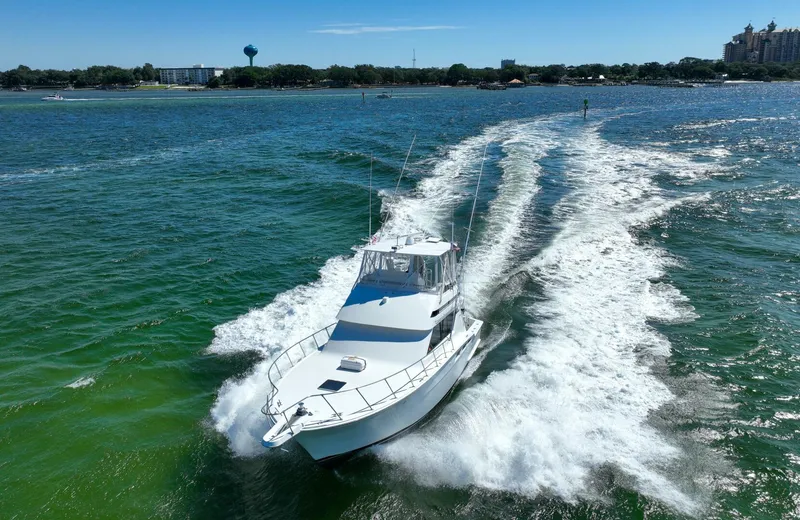 Slide: The Image of Hatteras 46 Convertible 1994 - 48