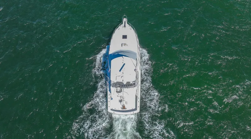 Slide: The Image of Hatteras 46 Convertible 1994 - 56
