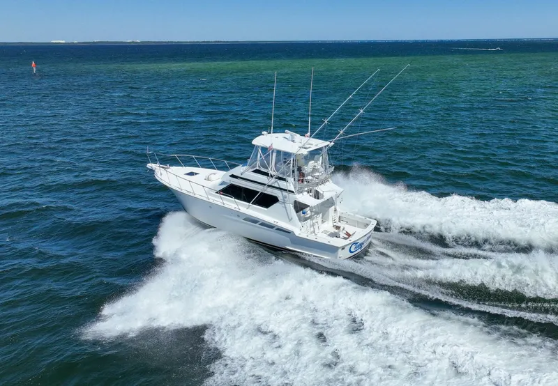 Slide: The Image of Hatteras 46 Convertible 1994 - 57