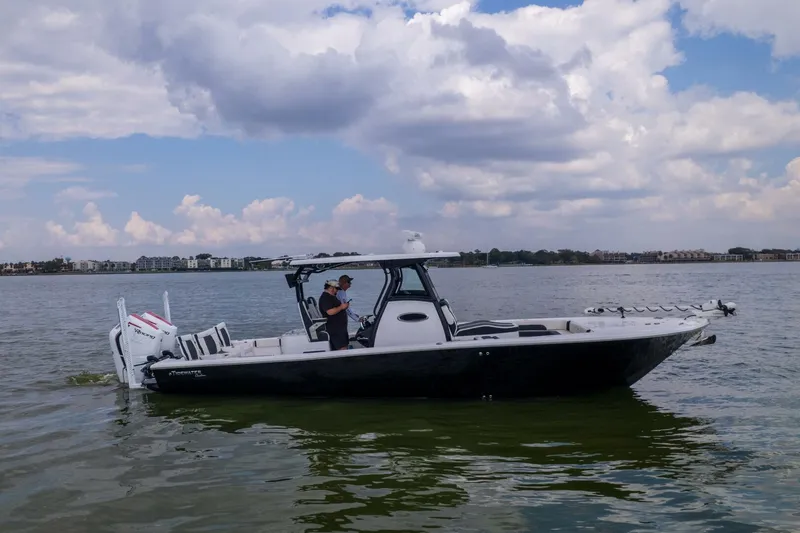 Slide: The Image of Tidewater 3100 Carolina Bay 2024 - 24
