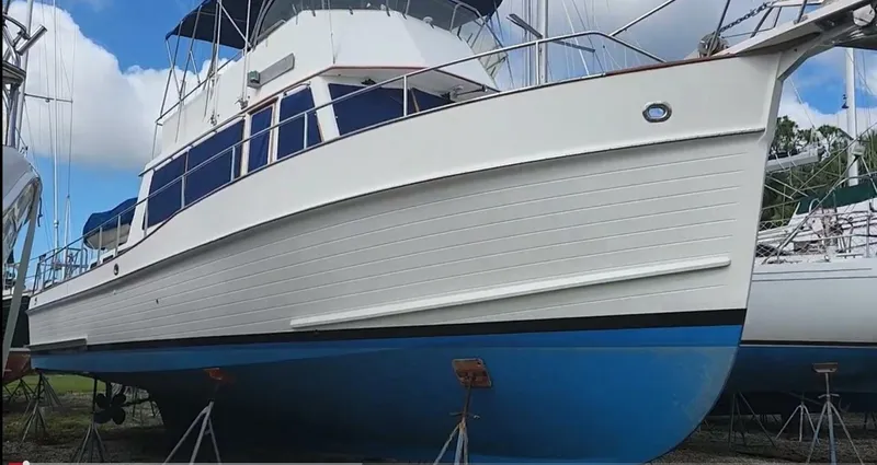 Slide: The Image of Grand Banks Classic 1995 - 82