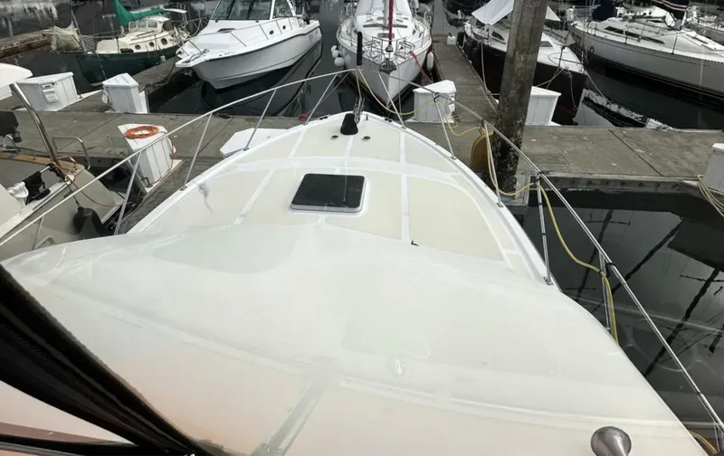 Slide: The Image of Ocean Alexander 42 Aft Cabin 1988 - 3