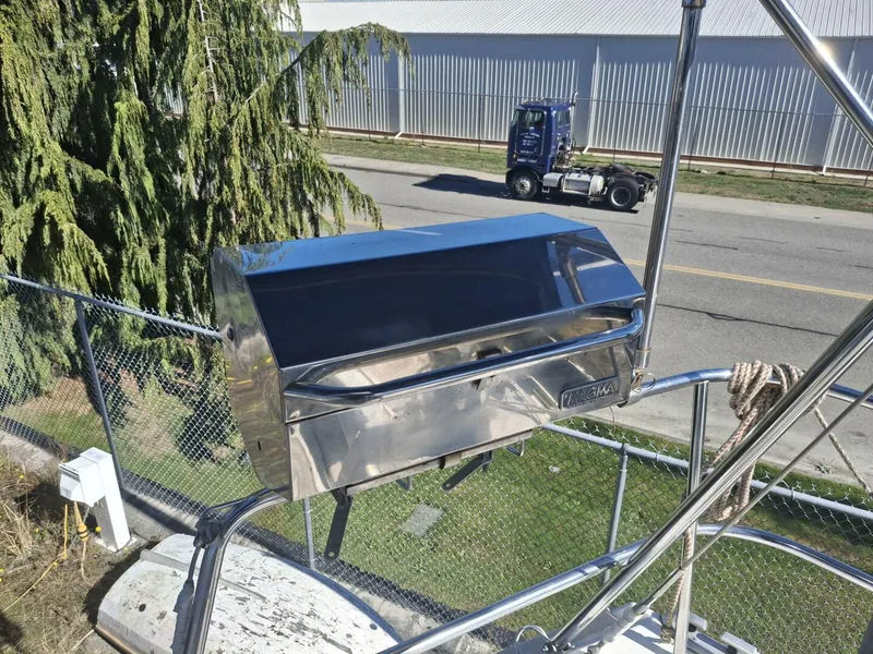 Slide: The Image of Beneteau 393/403 2006 - 5
