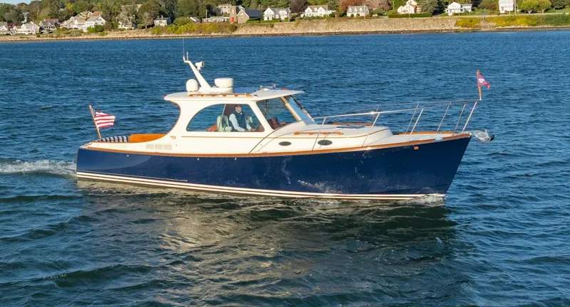 The Image of Hinckley Yachts Picnic Boat MK III 2015 - 0