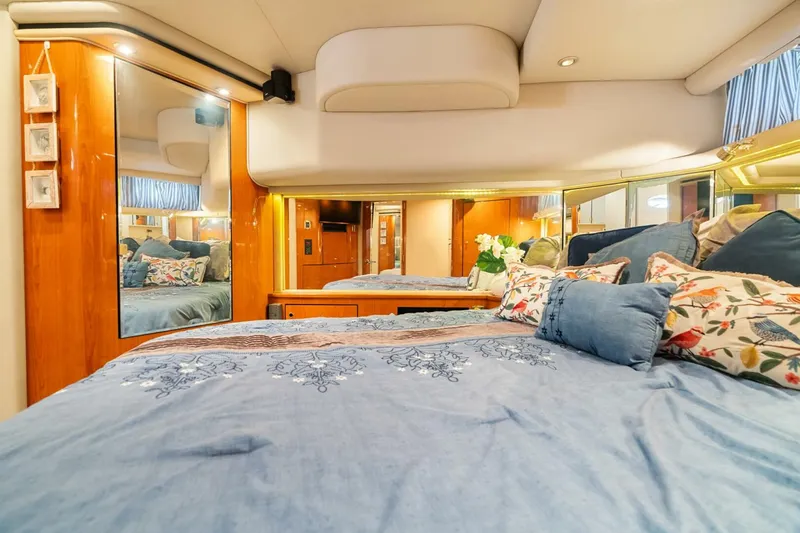 Slide: The Image of Sea Ray 540 Cockpit Motor Yacht 2001 - 34