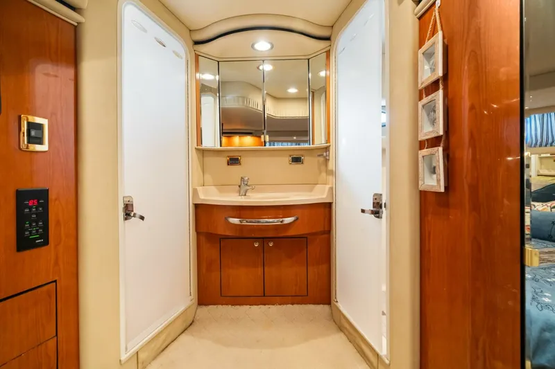 Slide: The Image of Sea Ray 540 Cockpit Motor Yacht 2001 - 35