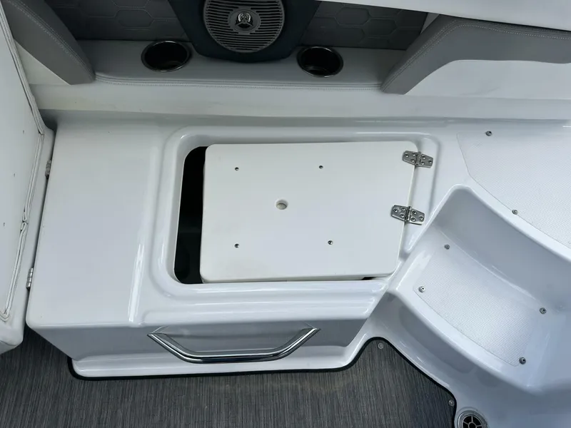 Slide: The Image of Four Winns HD 240 OB 2020 - 34