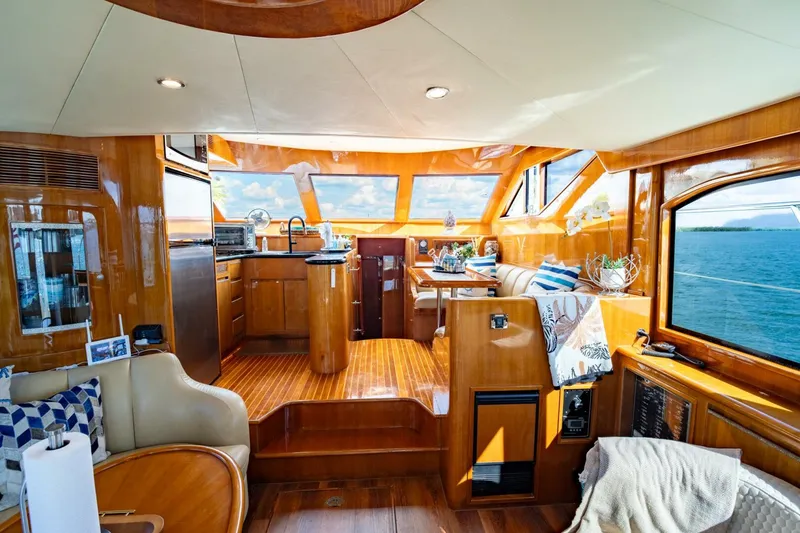 Slide: The Image of Ocean Alexander 52 Sedan 2007 - 17