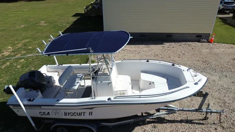 Slide: The Image of Grady-White 209 Escape 2002 - 6